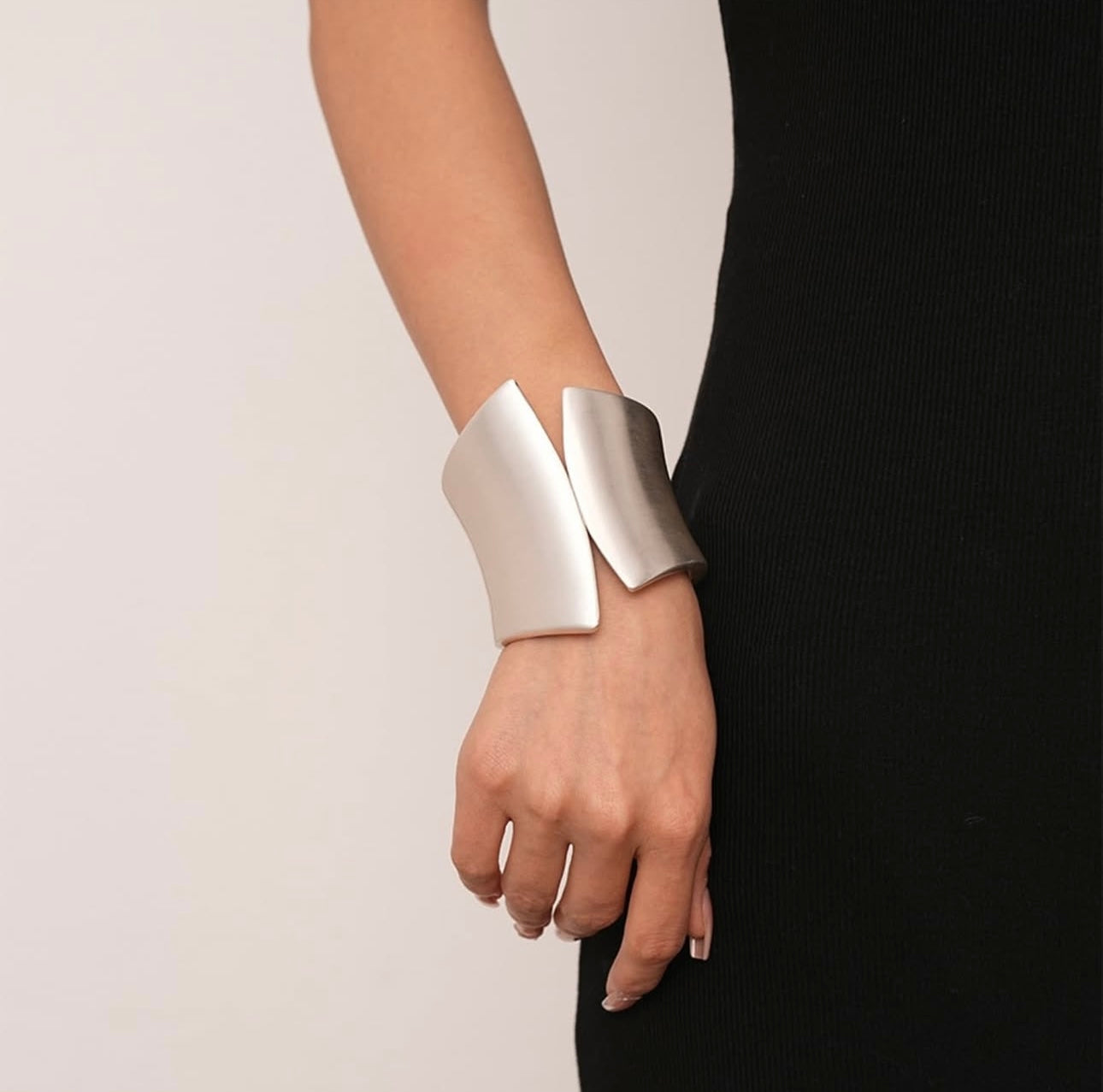 Echo Cuff