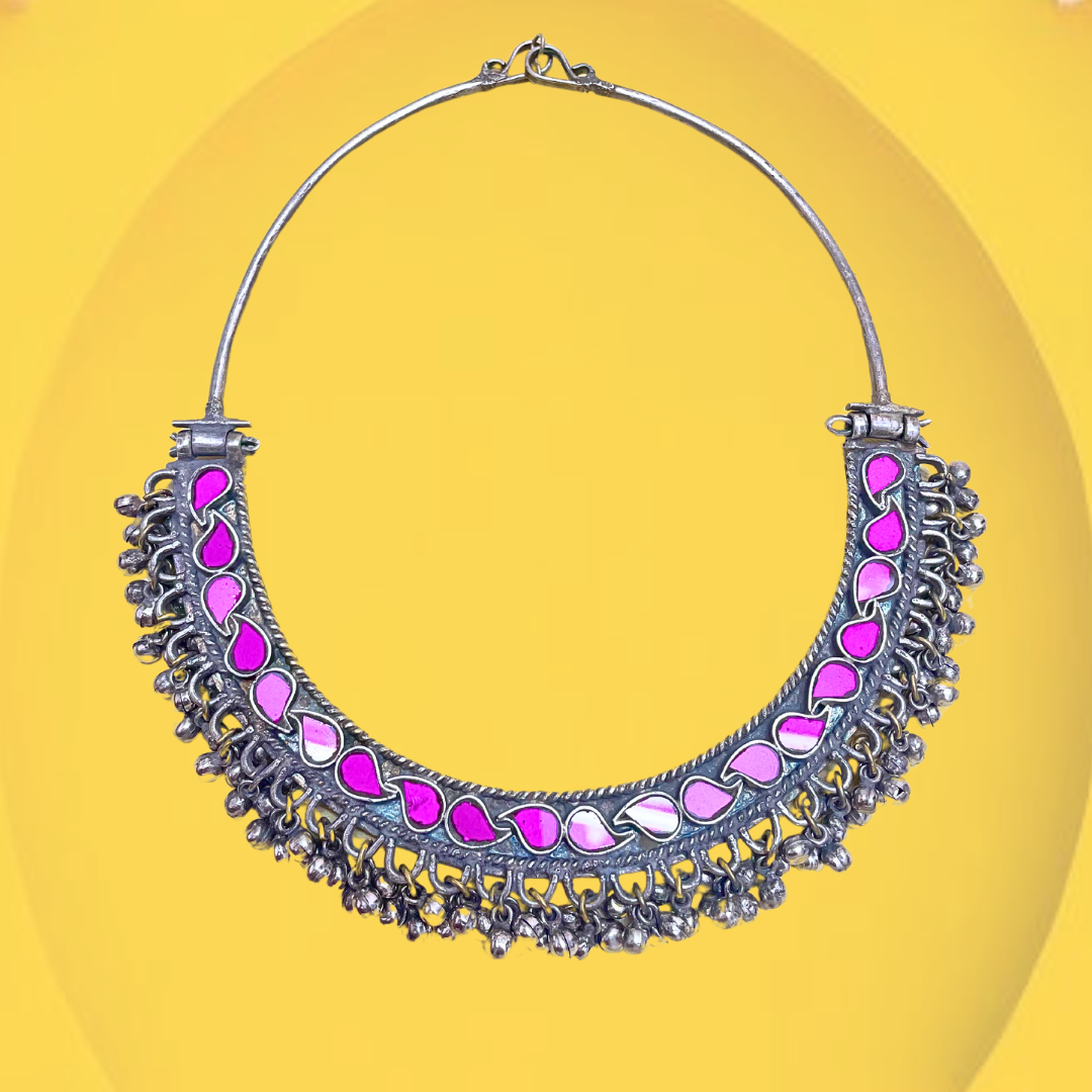 Sitarah Glass Hasli Style Neckpiece