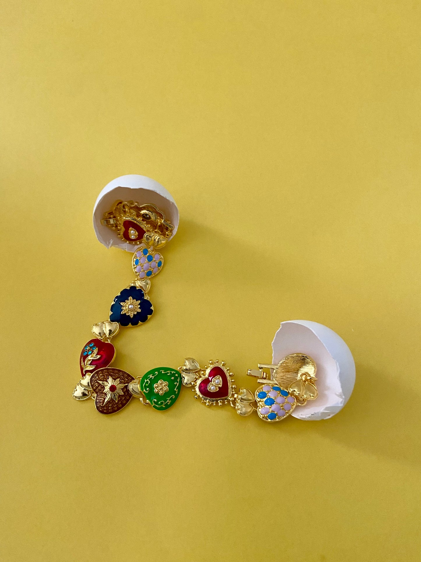 Cariño Charm Choker