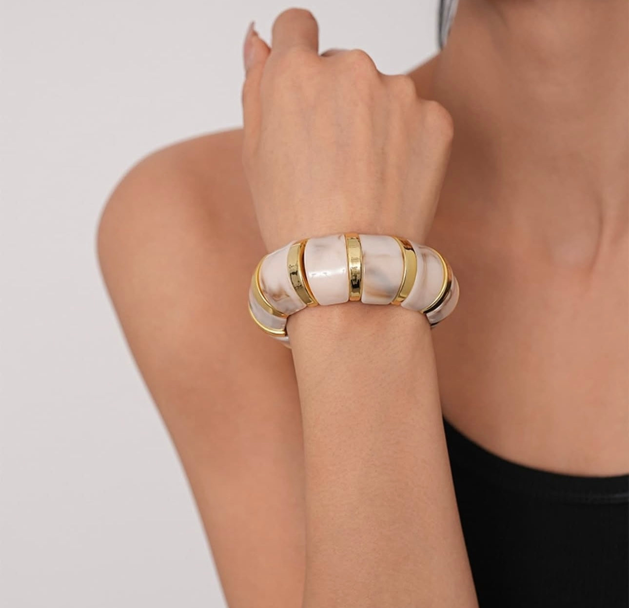 Opal kada/Cuff