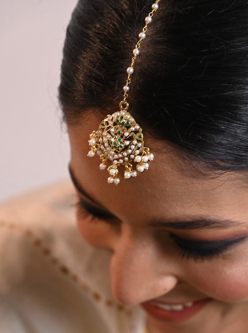 Meher Navratna Maangtika