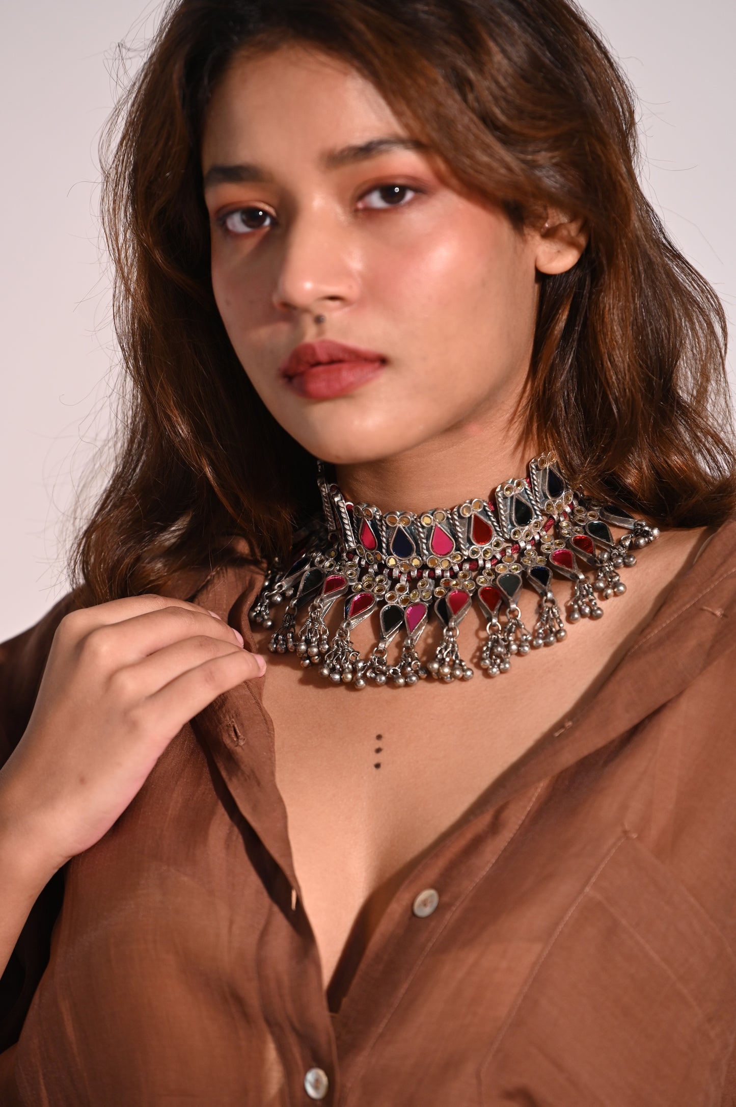 Falguni in Urwah Multicolour Choker