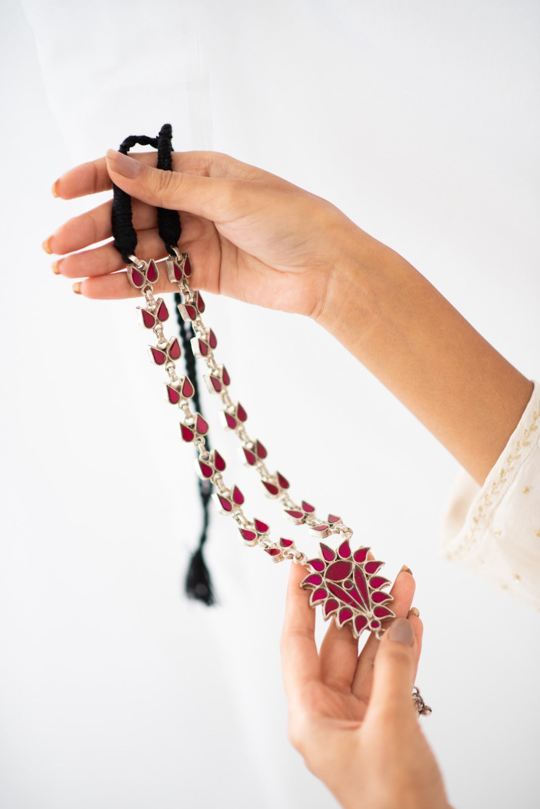 Maryam Long Neckpiece