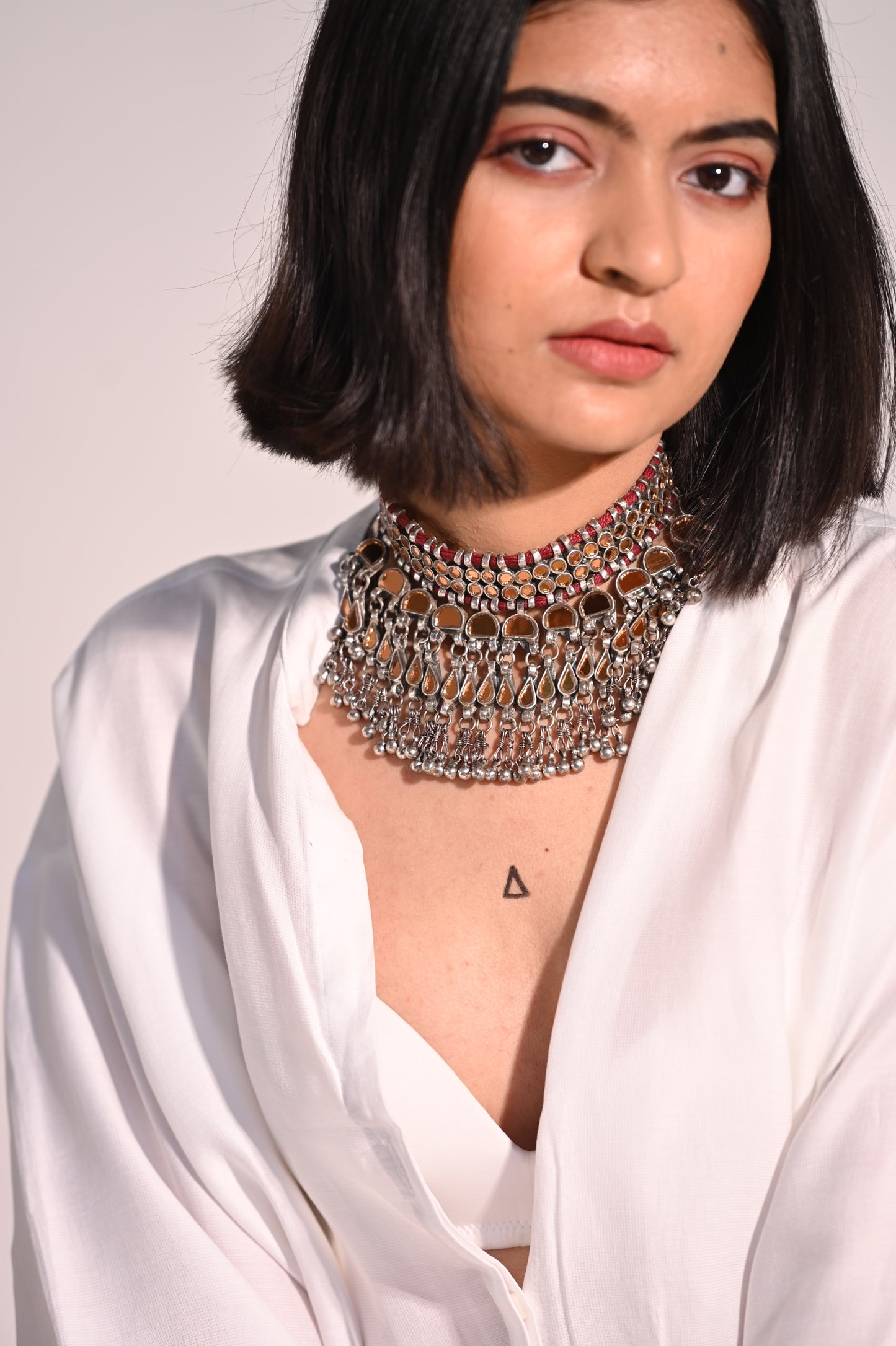 Ahana Glass Choker
