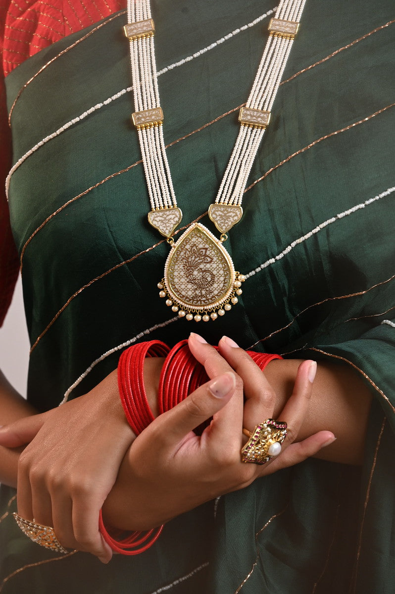 Qamar 22k Gold Plated Set - White