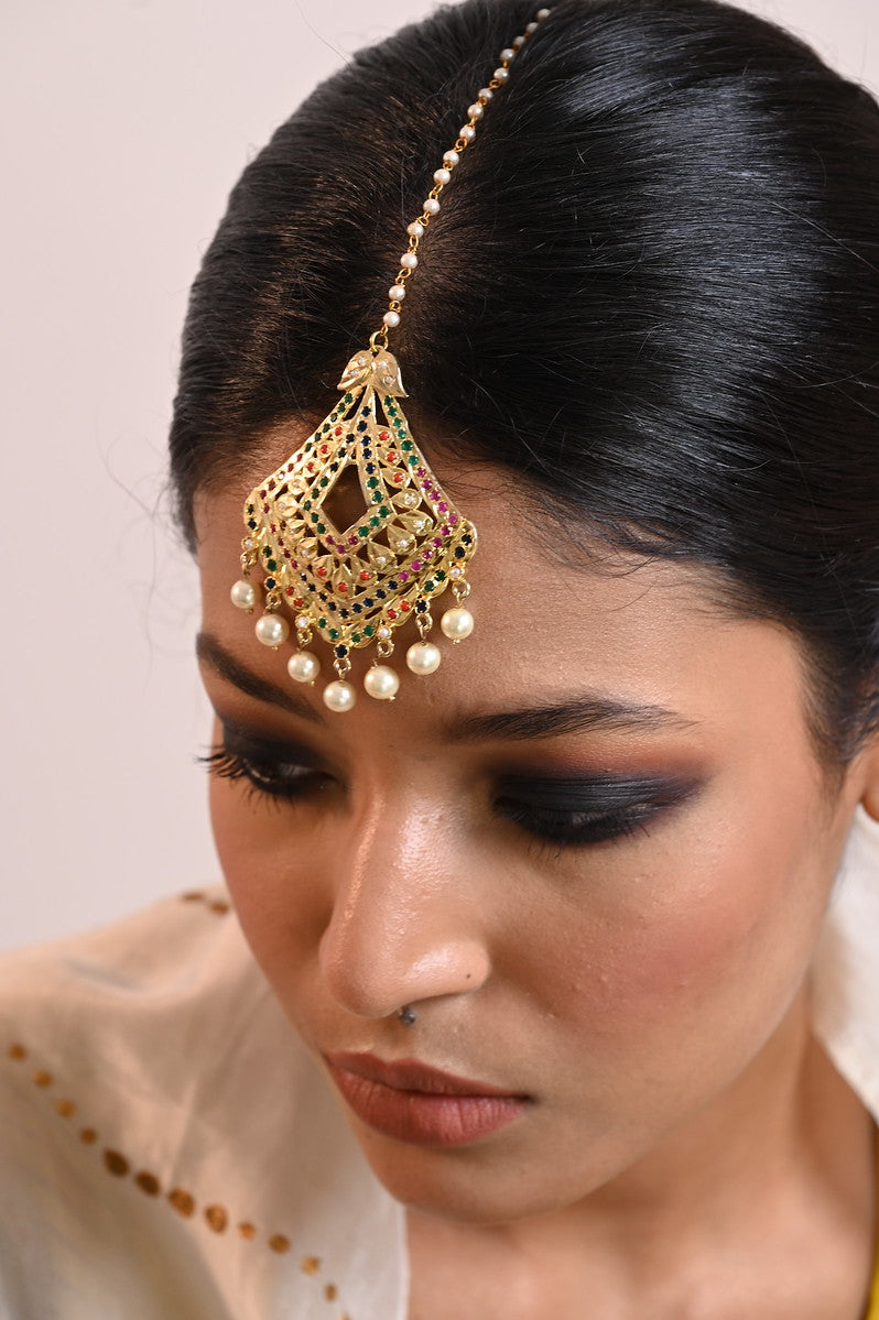 Zena Triangle Maangtika