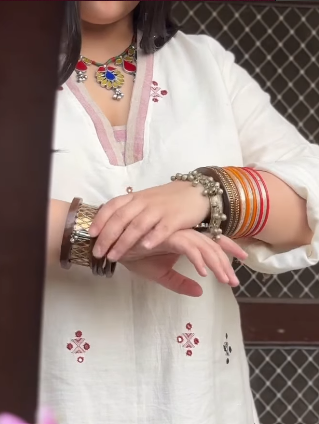 Ghazal Glass Neckpiece