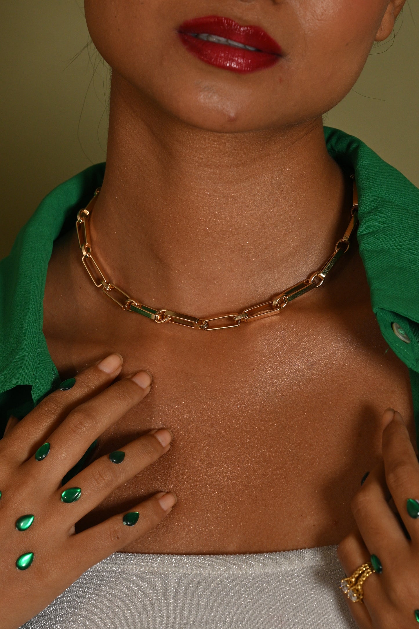 Victoria Neckpiece